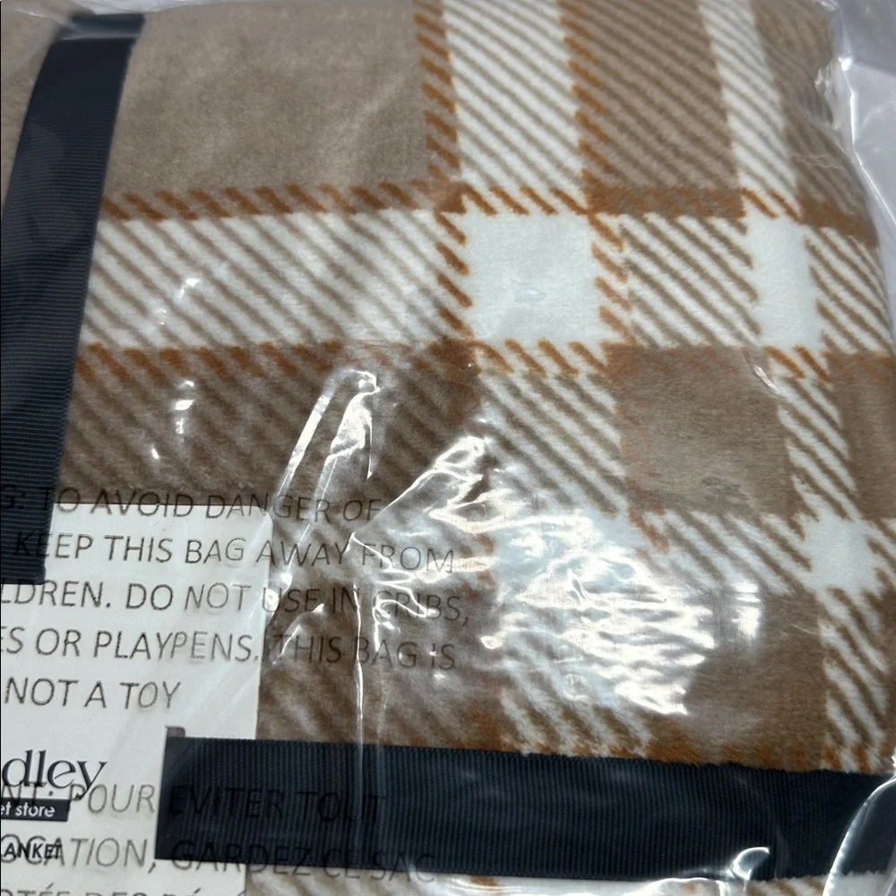 Vera Bradley Fleece Throw Blanket